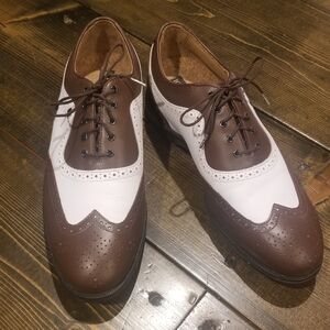 FootJoy Wingtips Mens Golf Shoes size 10 1/2 like new